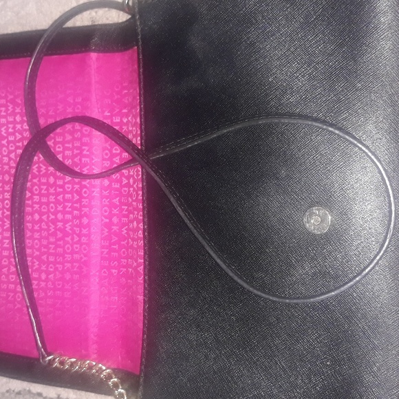 Kate Spade Vintage Chain Crossbody Black w Pink interior - Picture 11 of 14
